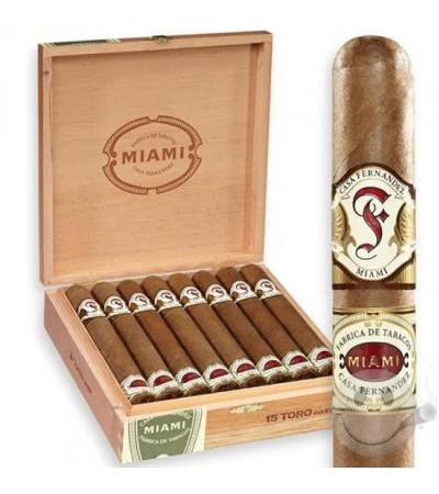 Casa Fernandez Miami Robusto (4.5"x52) Pack of 5